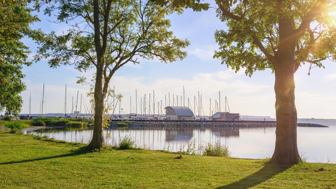 Wiek-Resort Wiek auf Rugen Bagian luar foto